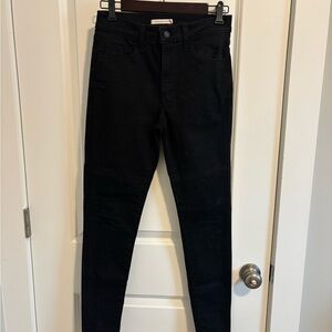 Women's Black Skinny Jeans